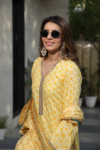 Maya Kurta Set with Farshi Pant