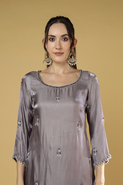 Zariya Kurta Set in Pleated Organza